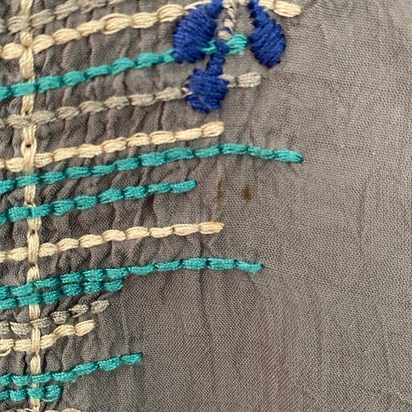 Johnny Was silk embroidered blouse women’s medium grey long sleeve button down - Picture 7 of 12